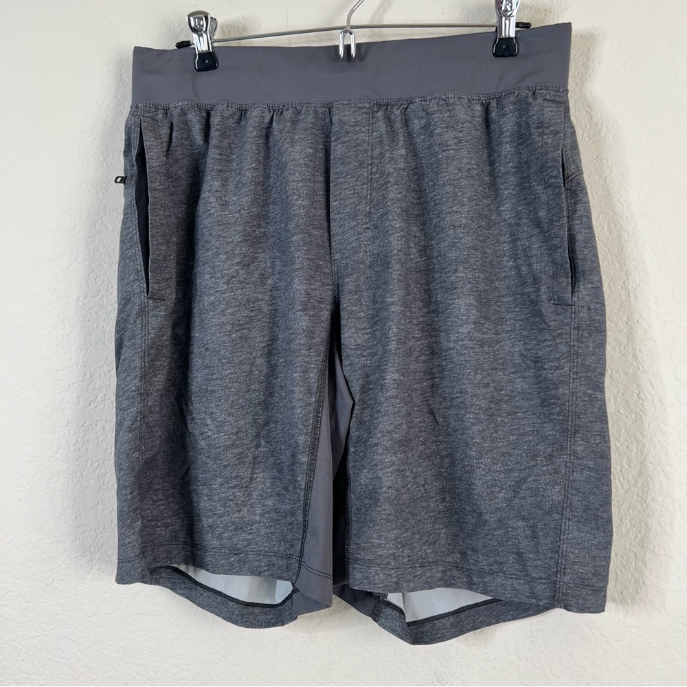 Lululemon Mens shorts Size Medium Gray Inseam 9” - Picture 7 of 7